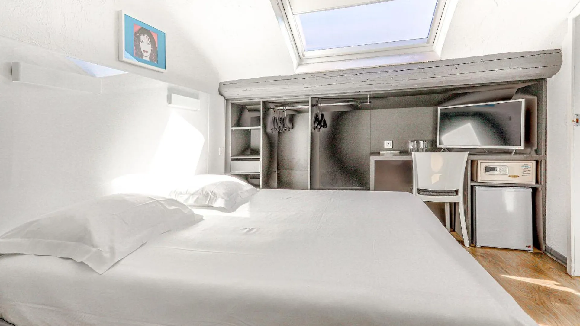 Hotel Amiraute Cannes