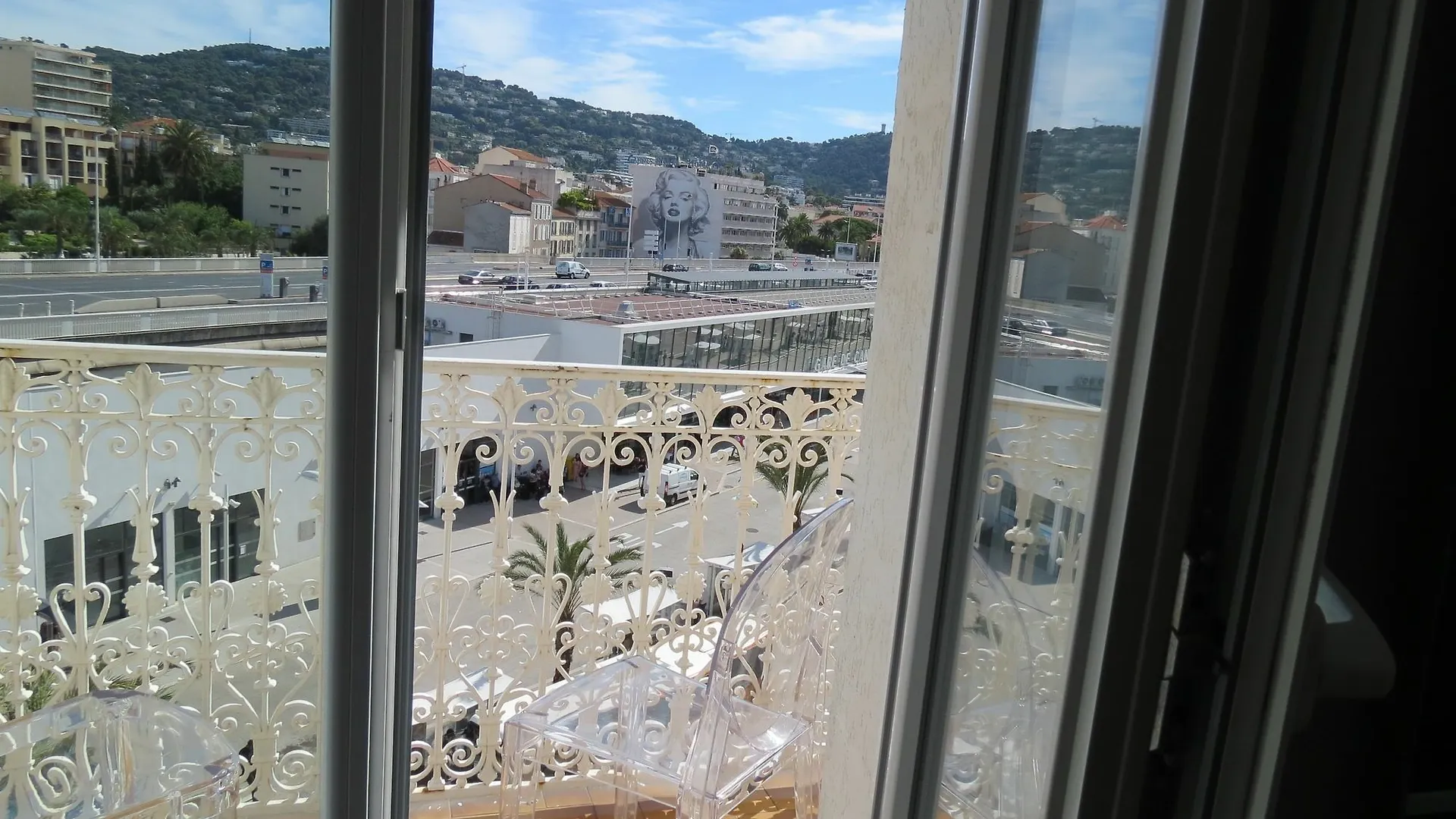 Hotel Amiraute Cannes 3*,